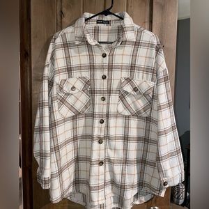 Oversized Flannel Button-Up🍁